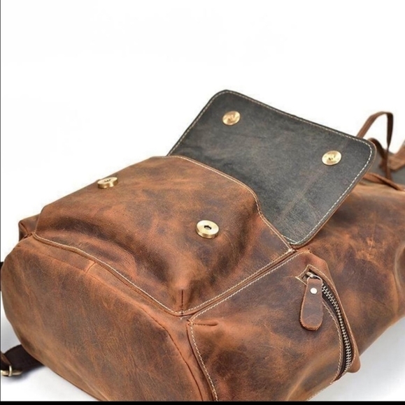 Rugged Buffalo handmade leather backpack - Picture 2 of 6